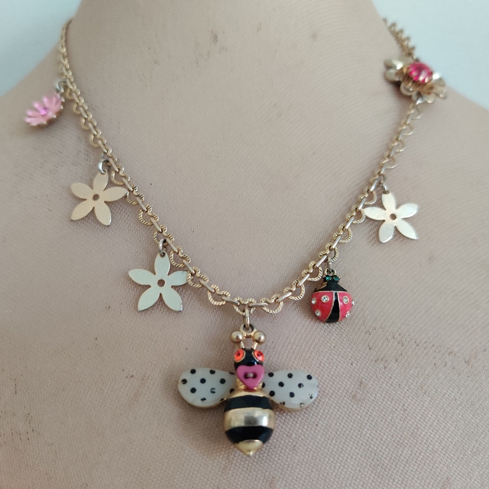 Betsey Johnson Garden Party Necklace - Picture 6 of 13